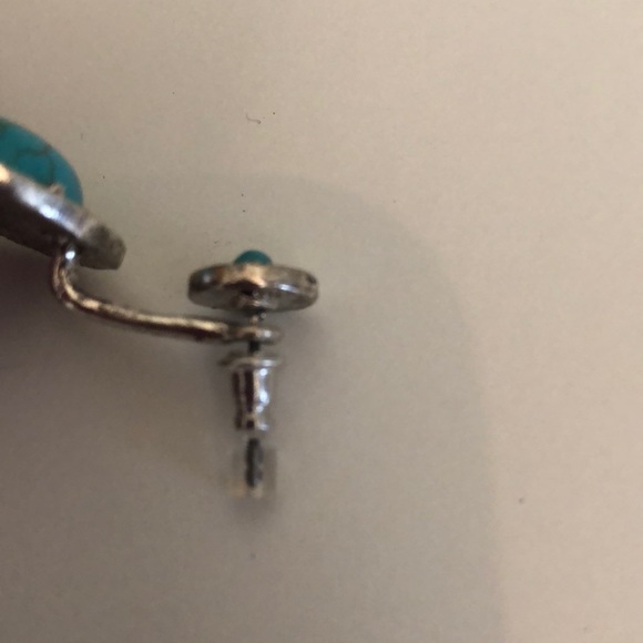 BEAUTIFUL STONE FRONT/Back two way earrings studs - Picture 5 of 8